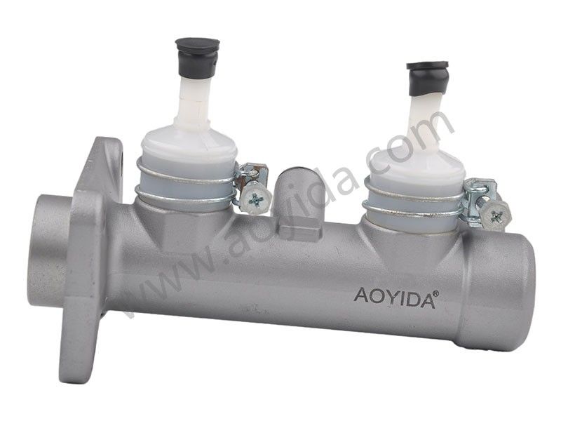 8-94441-330-0 Brake Master Cylinder product photo